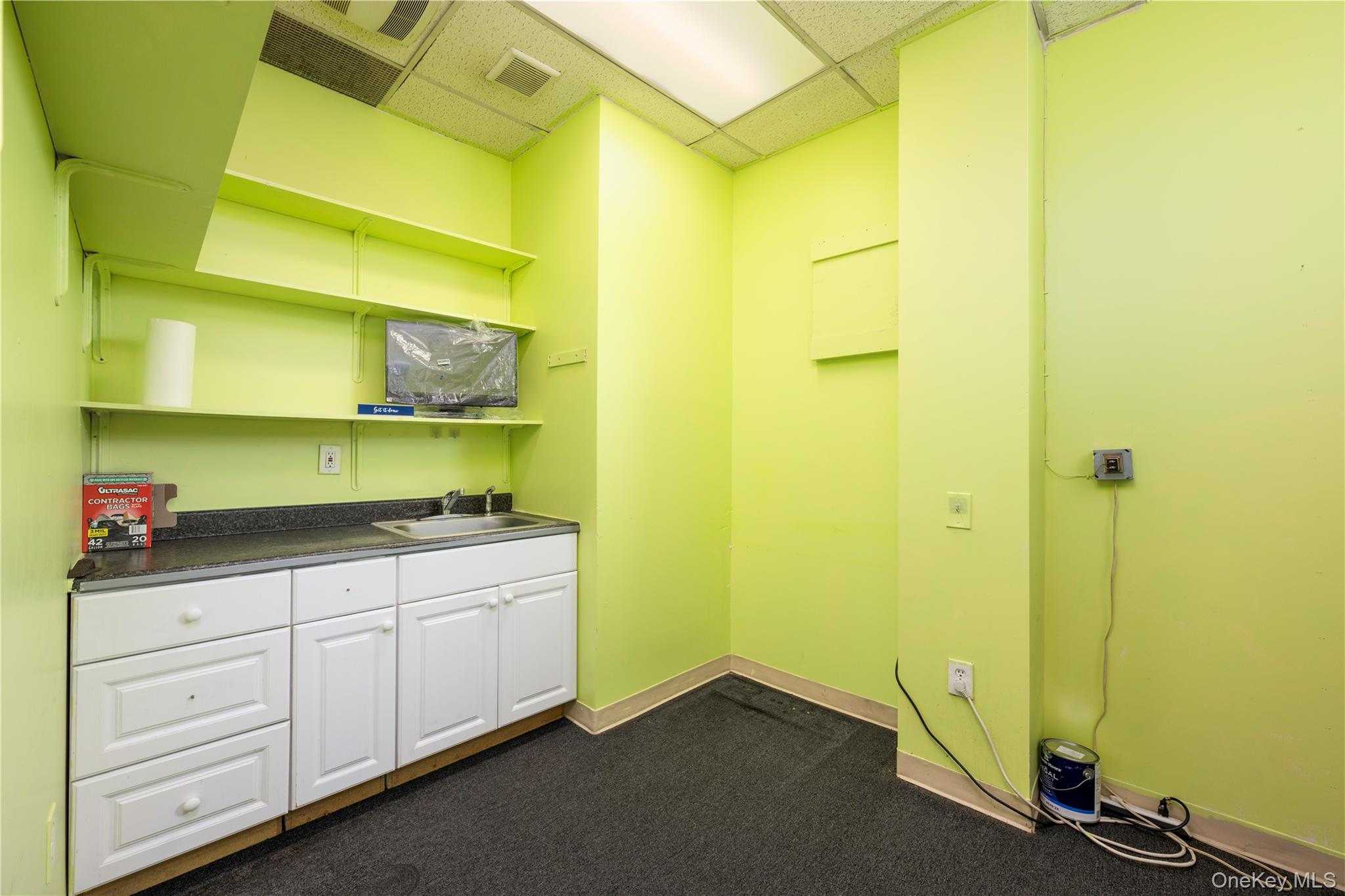 762 Main Street – For Rent photo 4