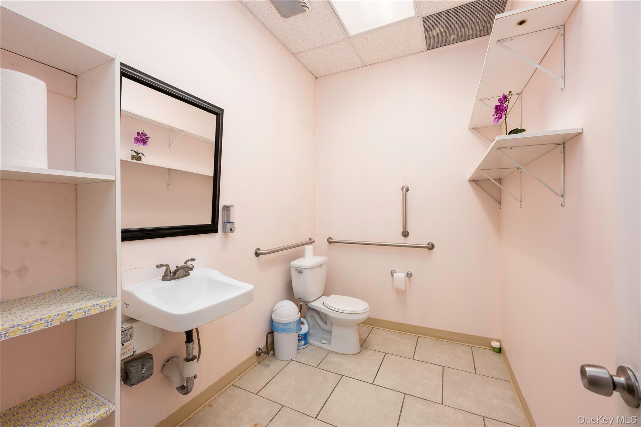 762 Main Street – For Rent photo 14