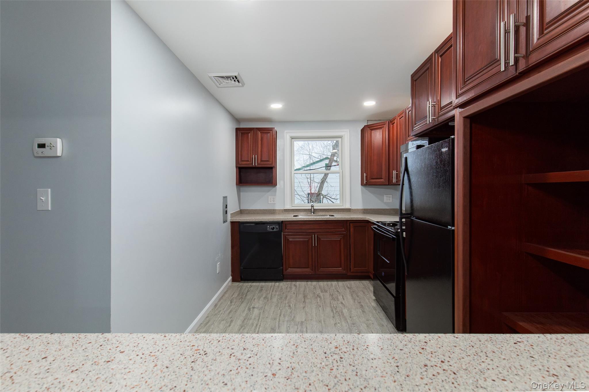 1 BAIN Avenue – For Rent photo 4