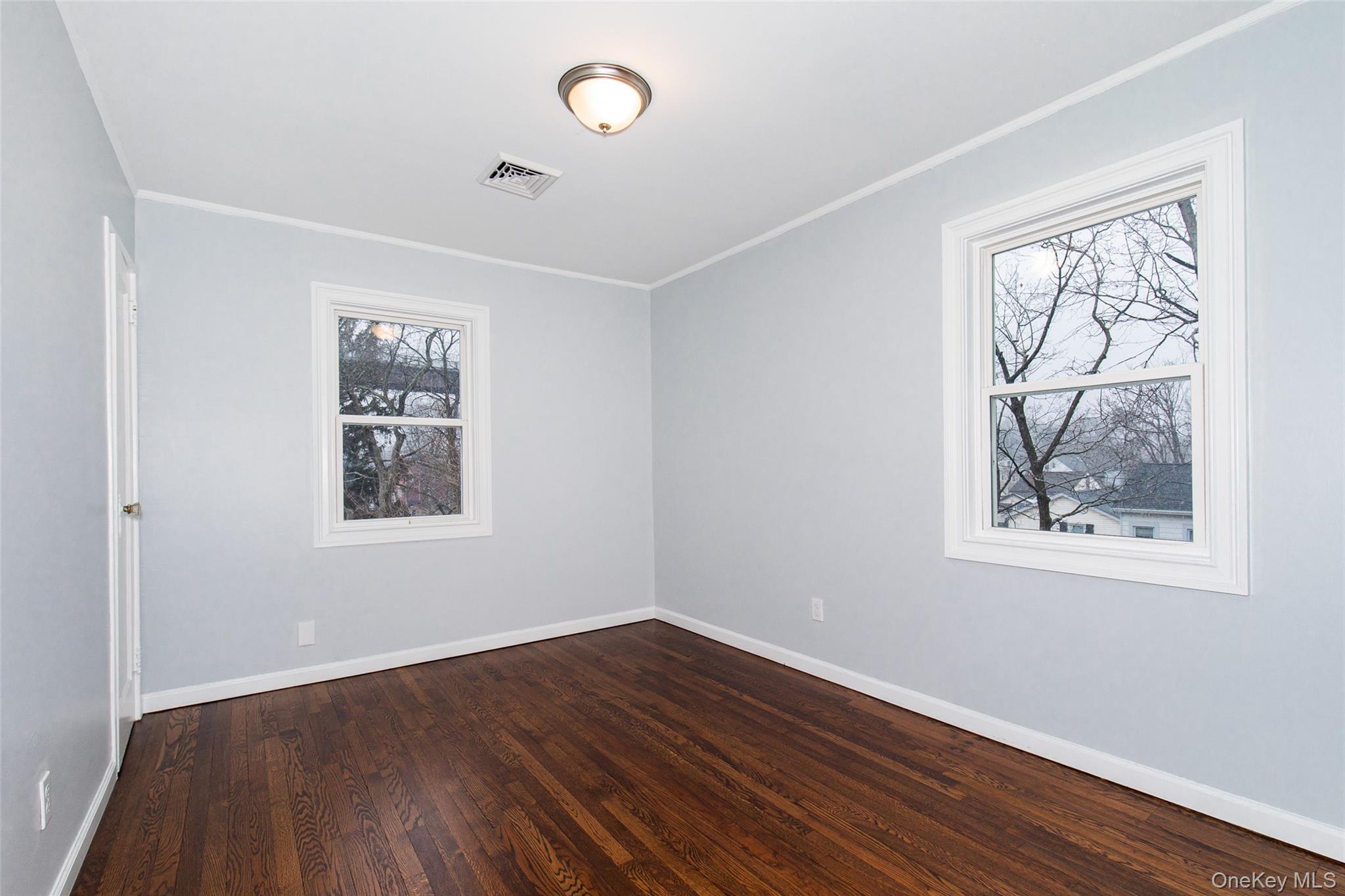 1 BAIN Avenue – For Rent photo 8