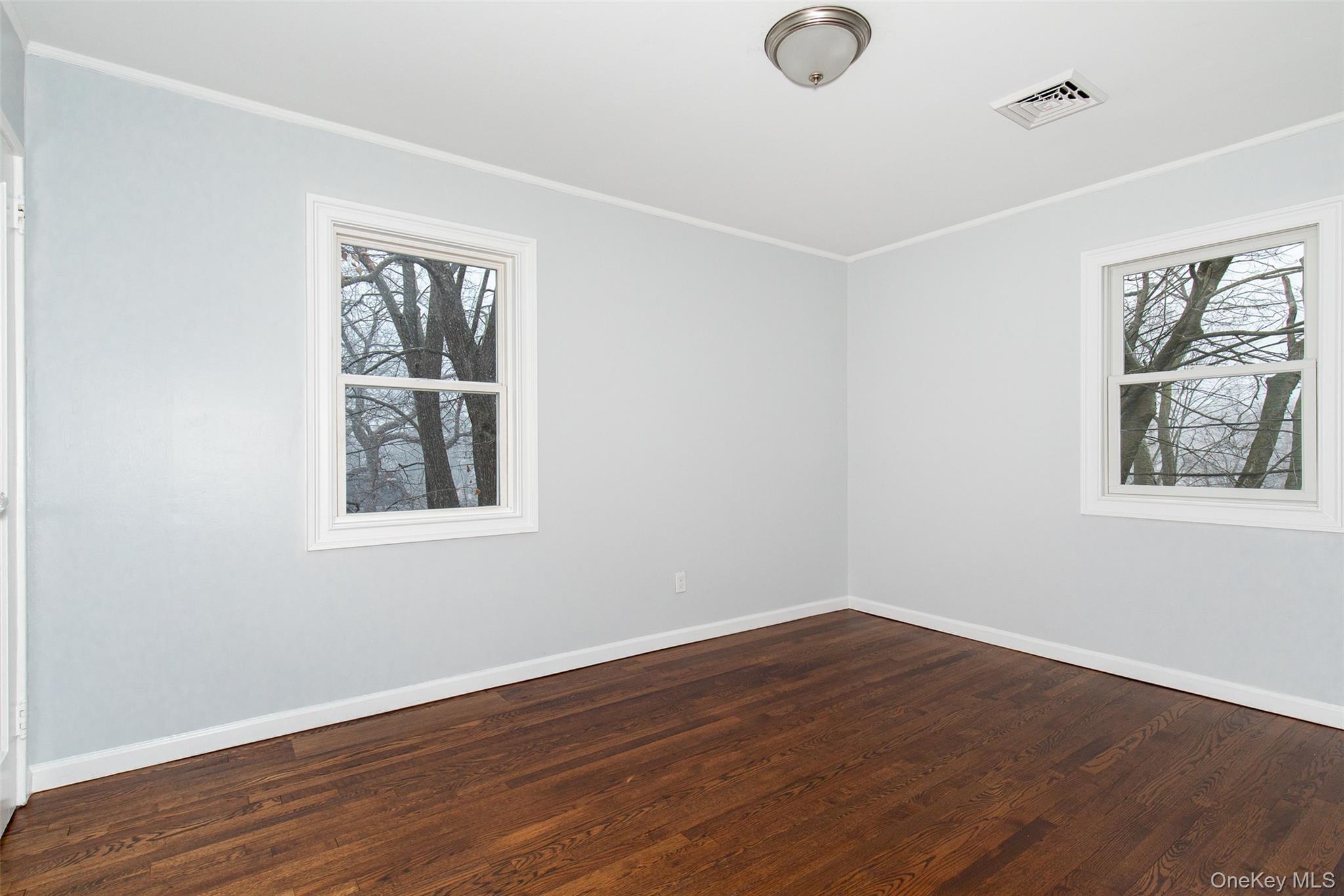 1 BAIN Avenue – For Rent photo 6