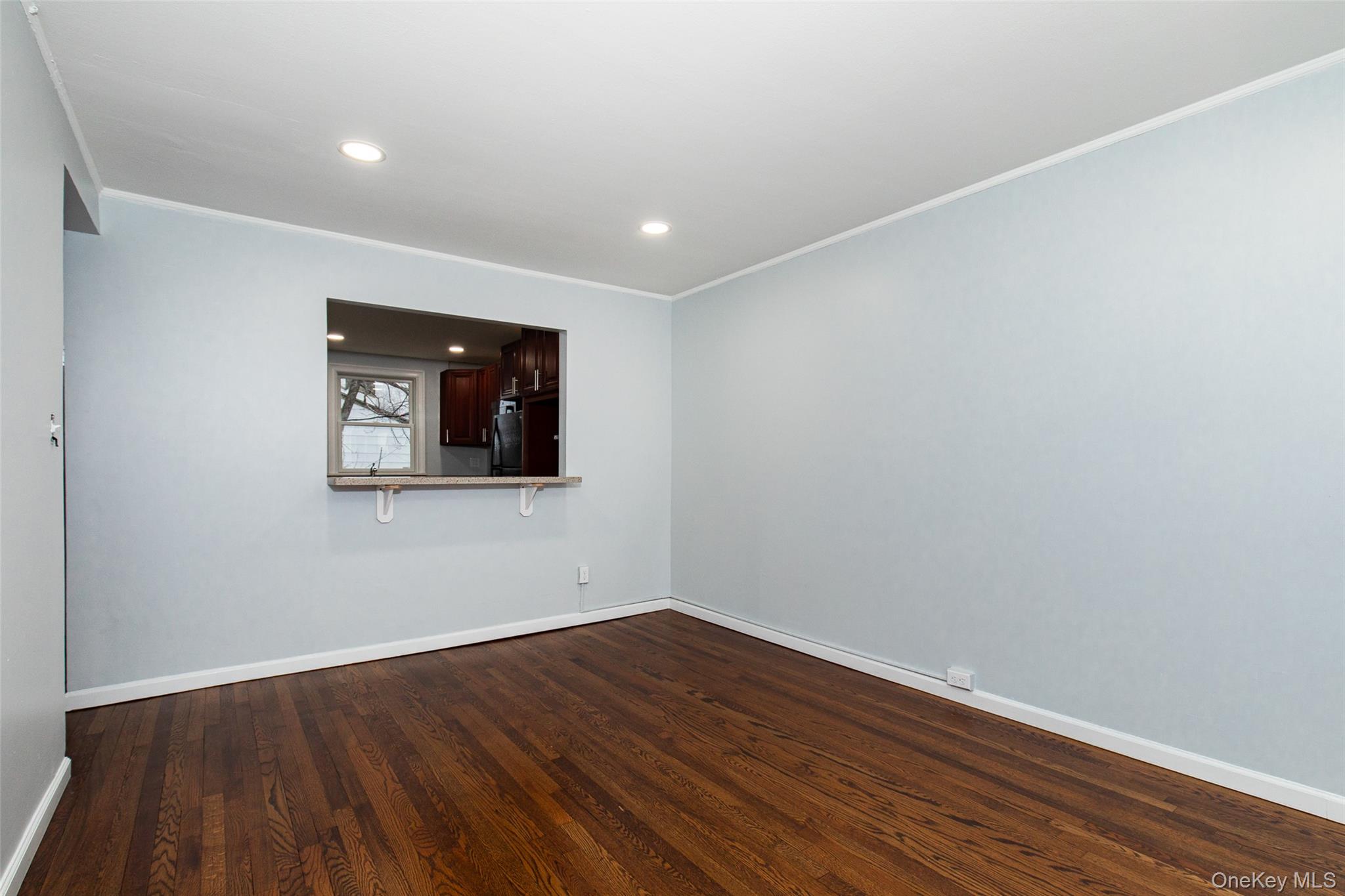 1 BAIN Avenue – For Rent photo 12