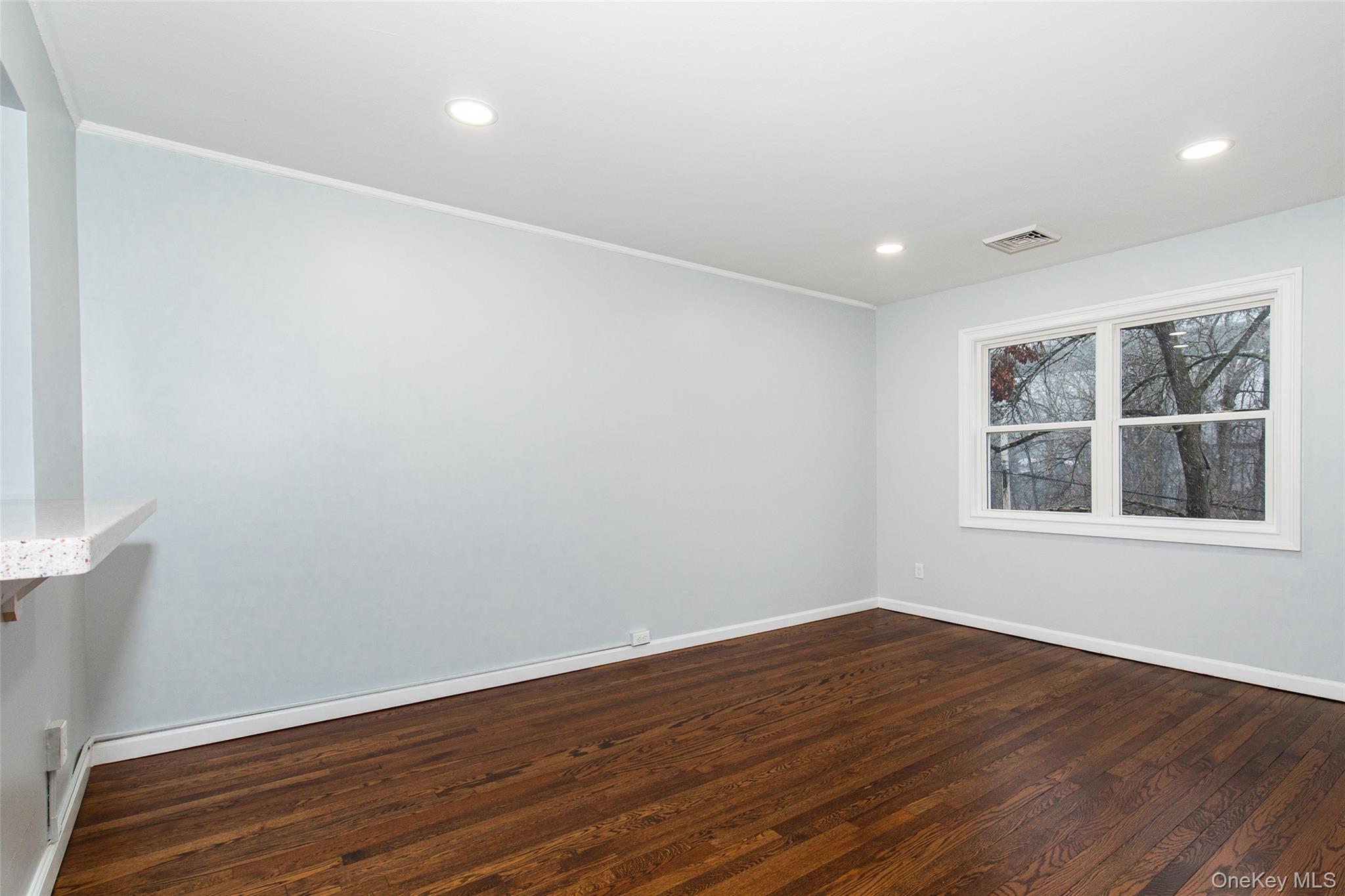 1 BAIN Avenue – For Rent photo 11