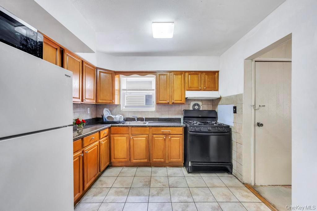245-11 149th Road – For Sale photo 34