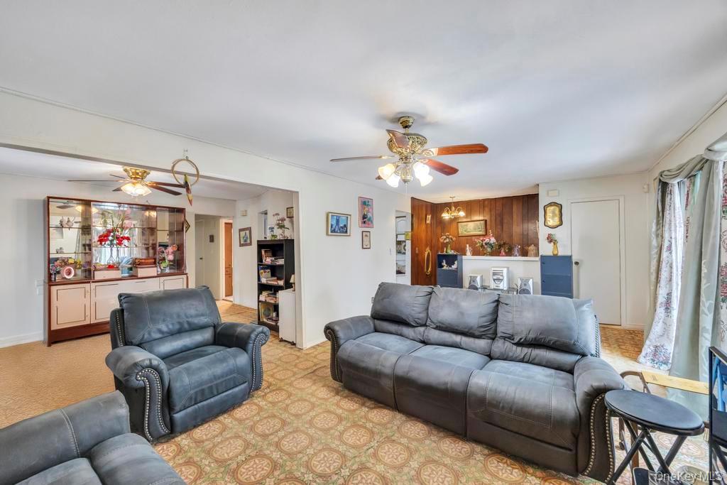 245-11 149th Road – For Sale photo 5