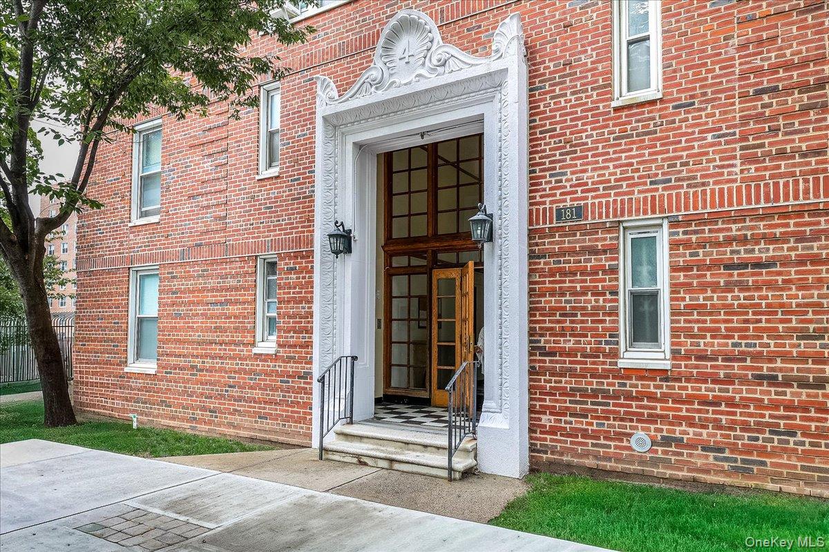 181 73rd Street, Unit 446