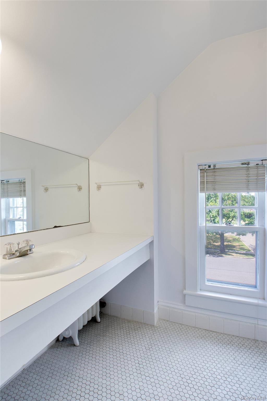 92 6th Street – For Rent photo 25