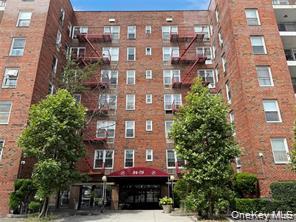 84-70 129 Street, Unit 6J photo 11