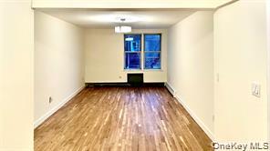 84-70 129 Street, Unit 6J photo 2