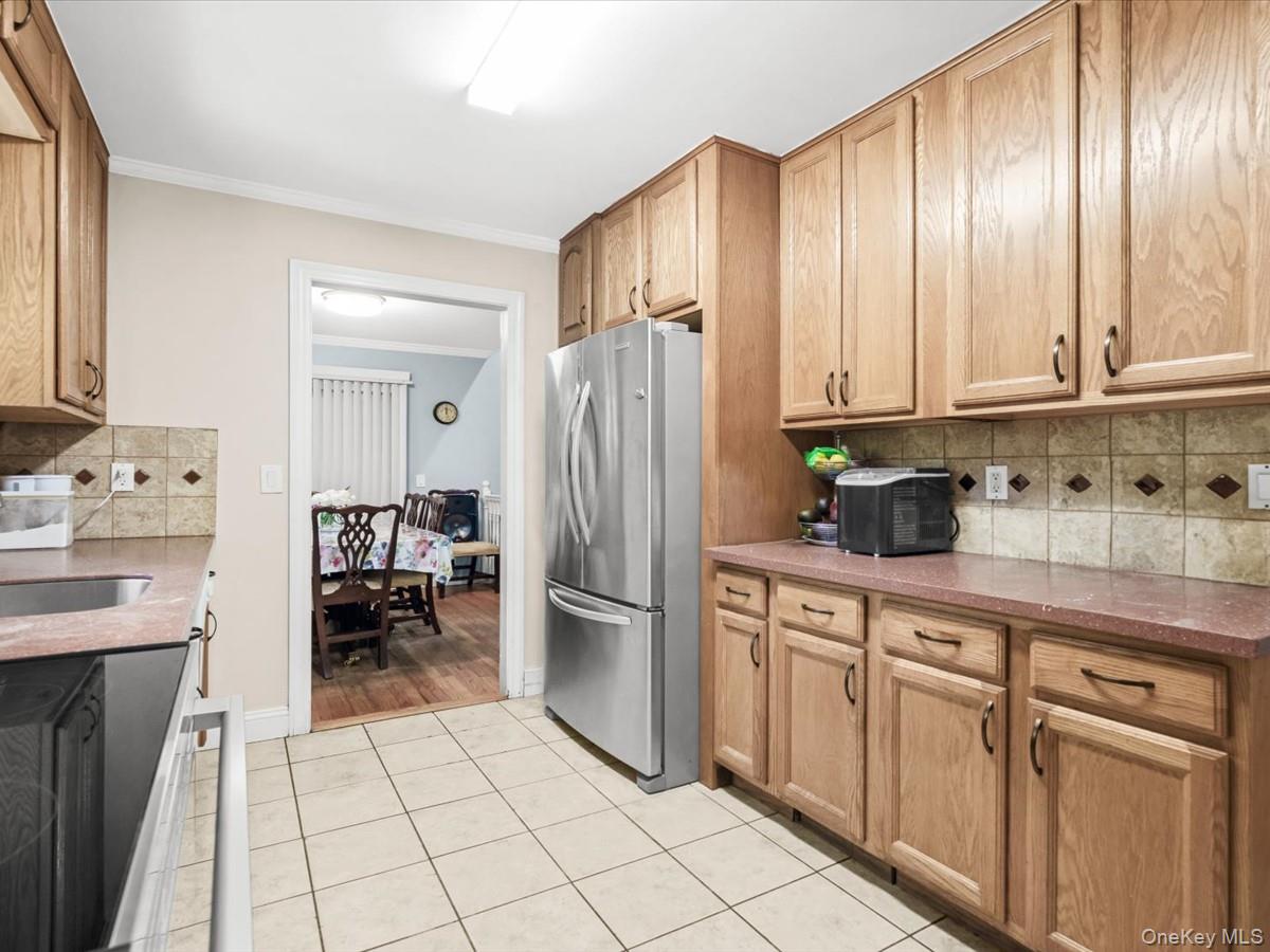 23 Hren Avenue – For Sale photo 4
