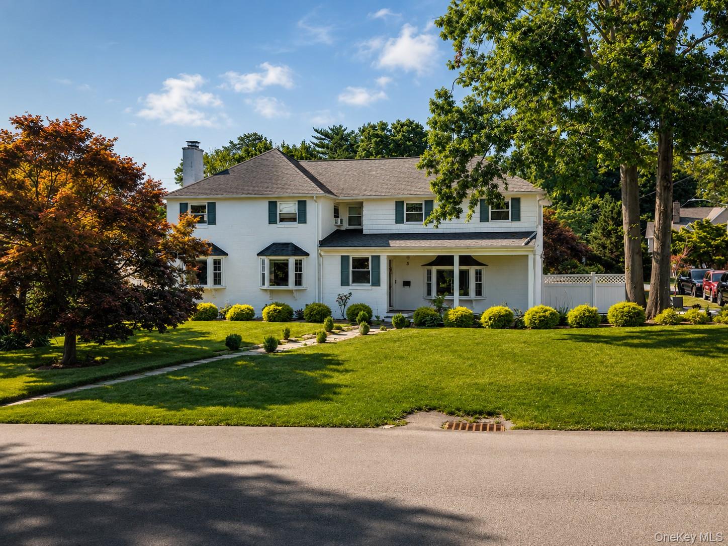 5 Quintard Drive – For Rent photo 2
