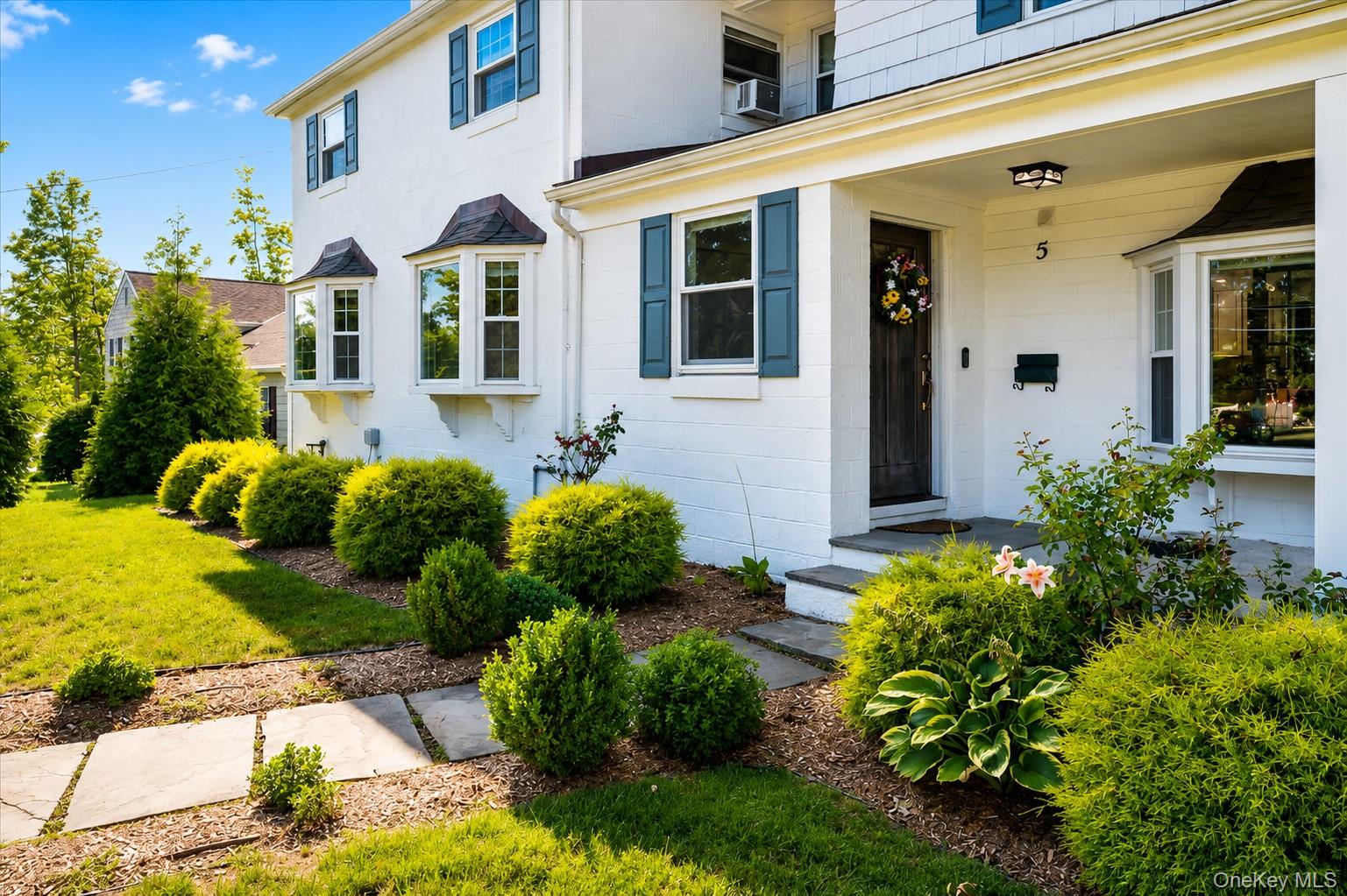 5 Quintard Drive – For Rent