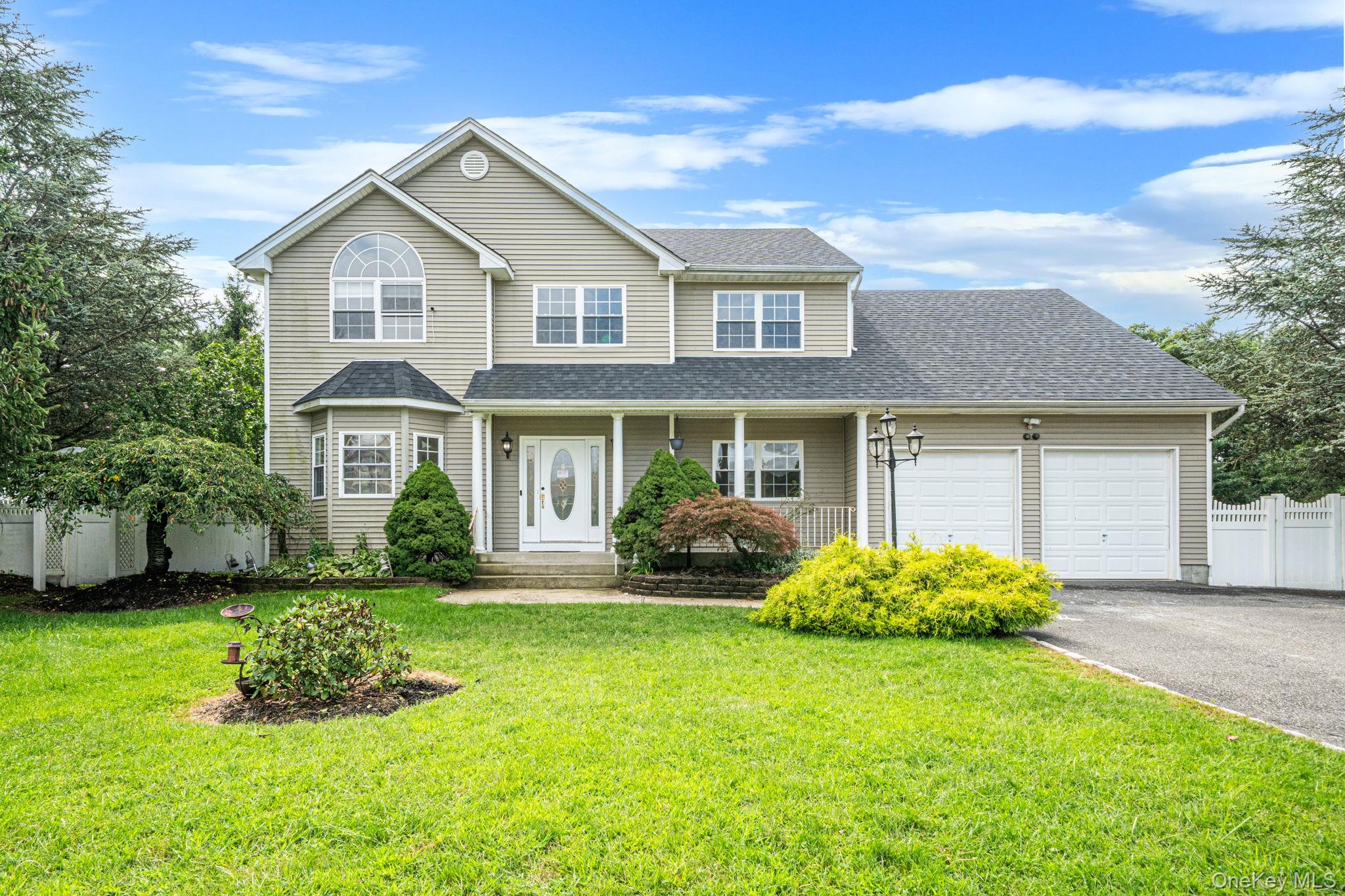 18 Woodridge Lane – For Sale