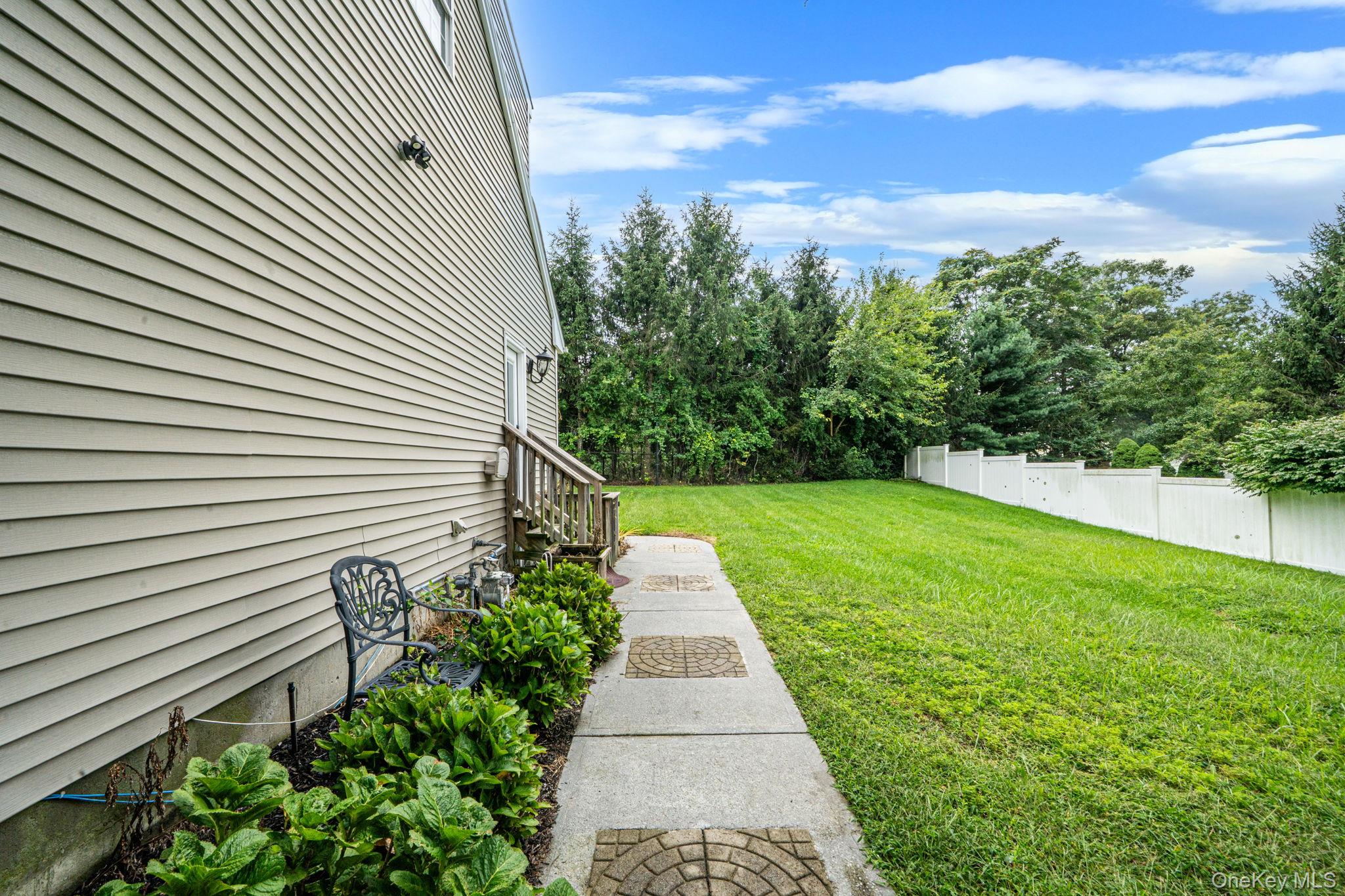 18 Woodridge Lane – For Sale photo 10