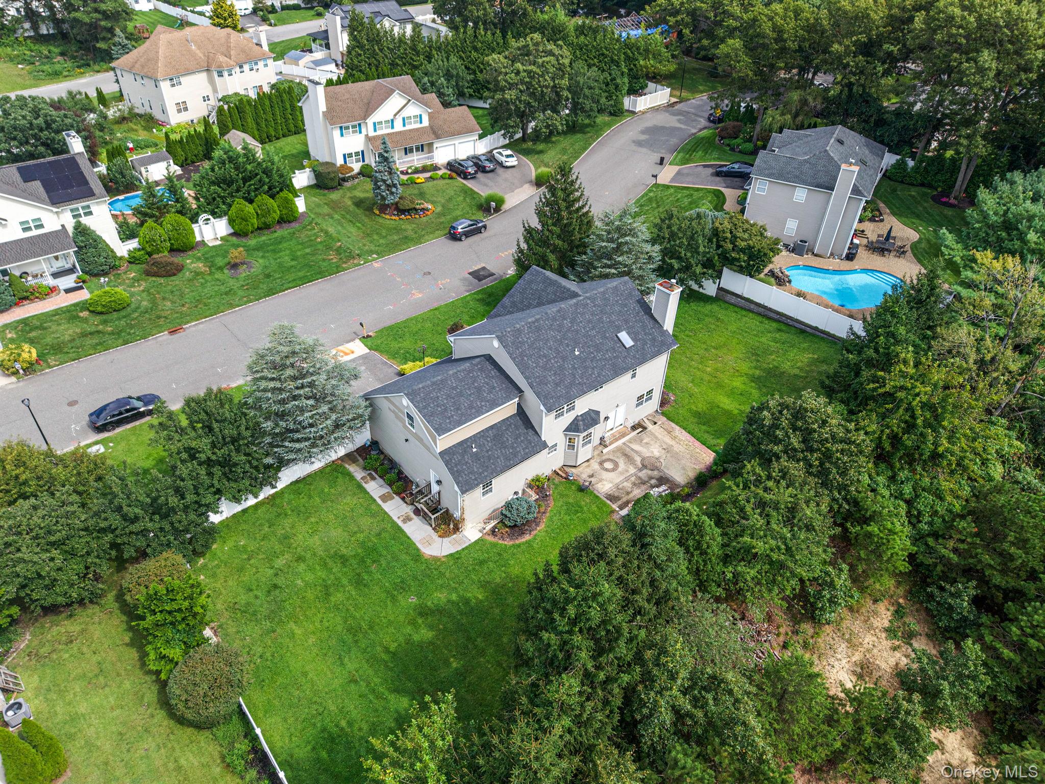 18 Woodridge Lane – For Sale photo 7
