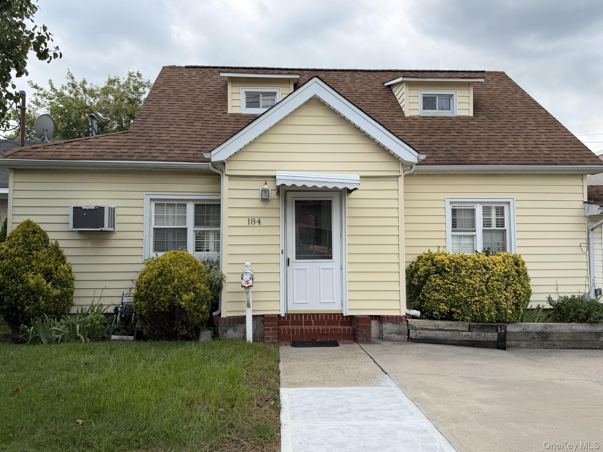 184 Horton Avenue – For Rent
