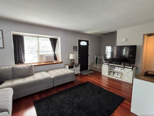 12 Federal Lane – For Sale photo 3