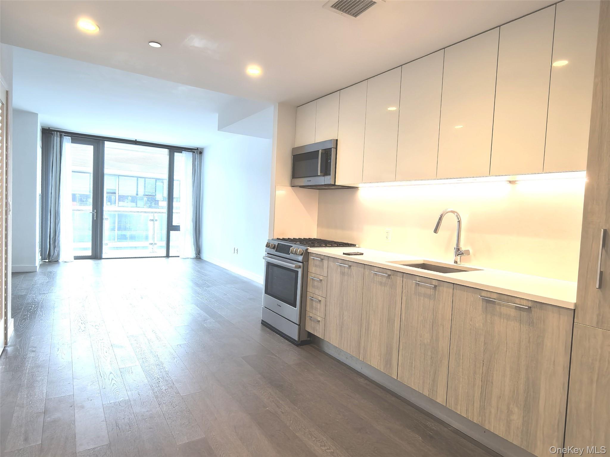 13103 40th Road, Unit PH1W photo 11