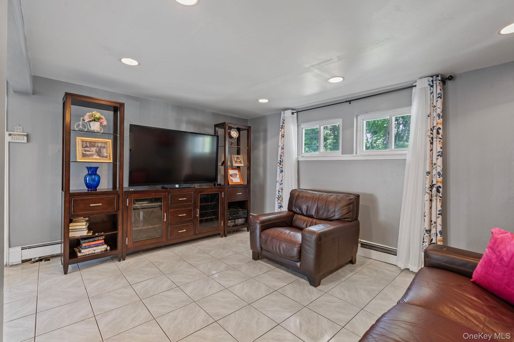 18 Brooklyn Avenue – For Sale photo 28