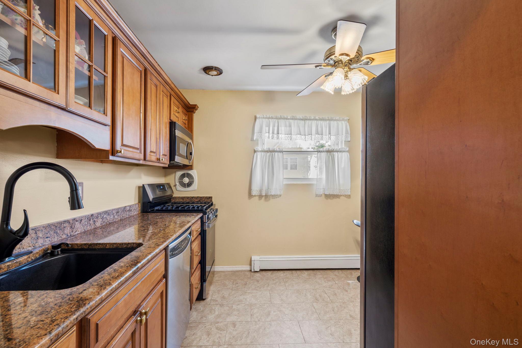18 Brooklyn Avenue – For Sale photo 10