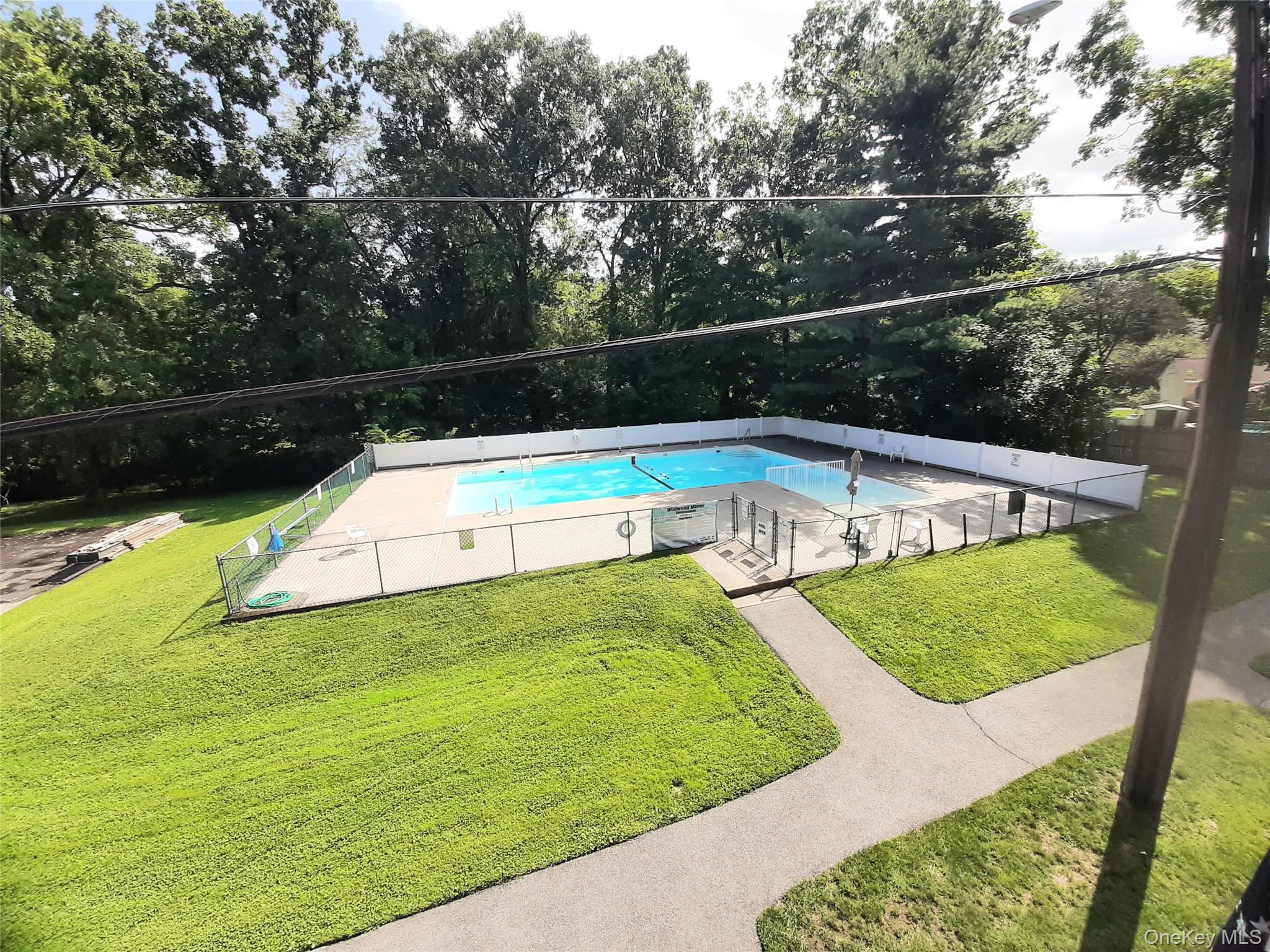 5 Wildwood Drive, Unit 17C photo 4
