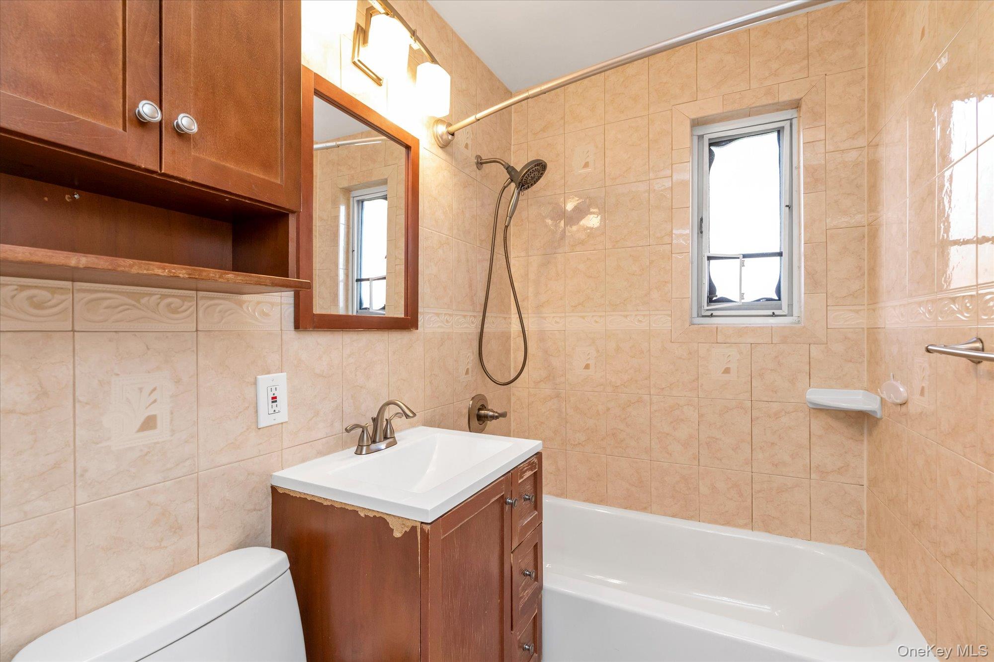 229-04 Hillside Avenue, Unit 1st Floor photo 11
