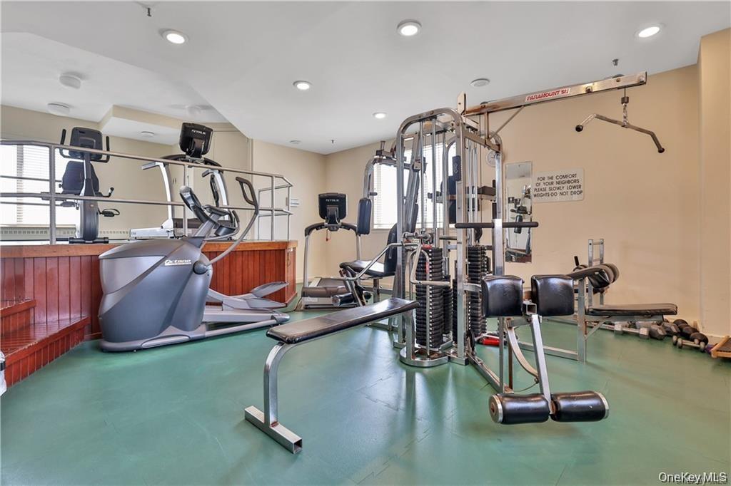 14 Nosband Avenue, Unit 1A photo 20