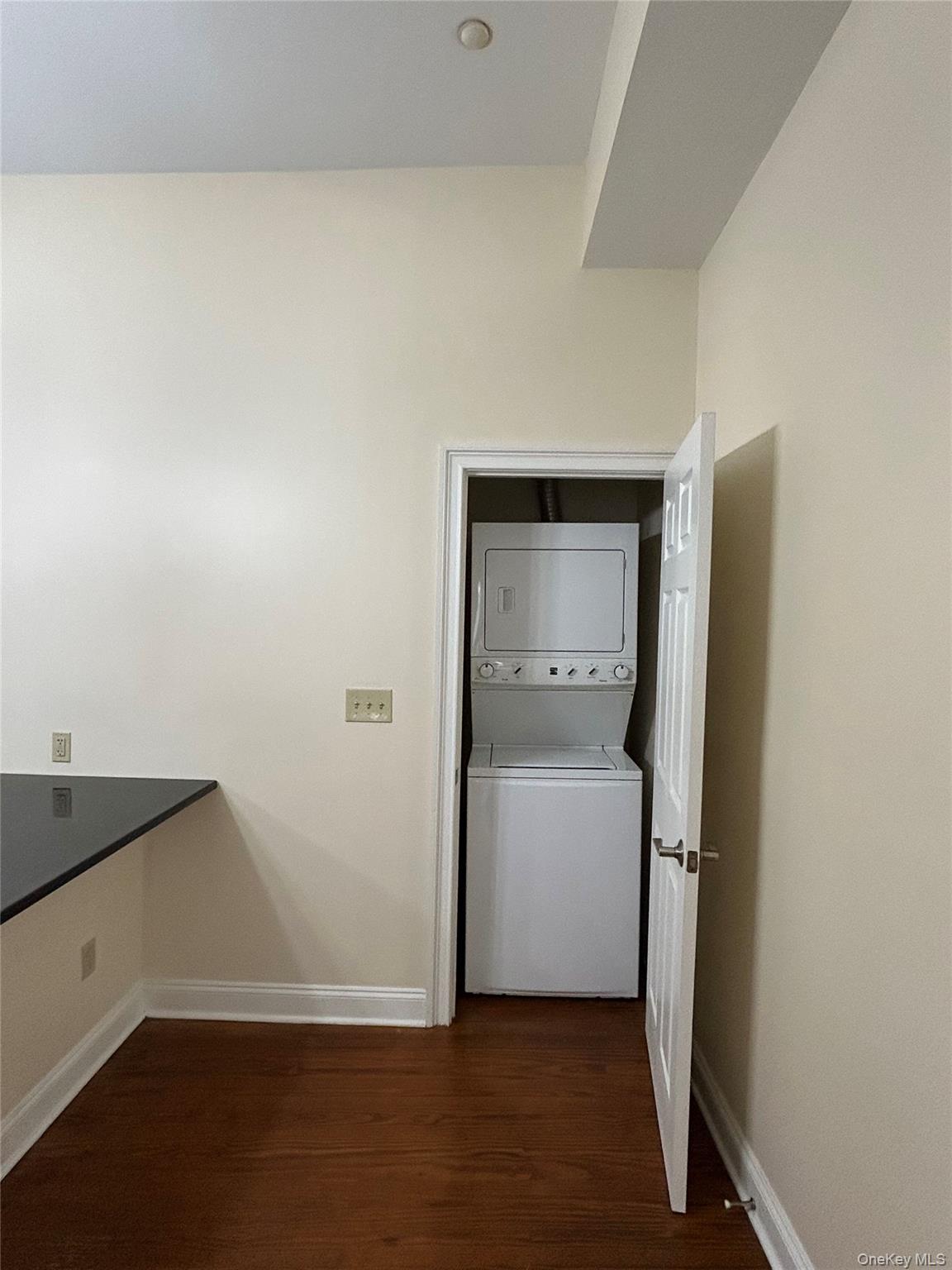 337 Main Street, Unit 2R photo 5