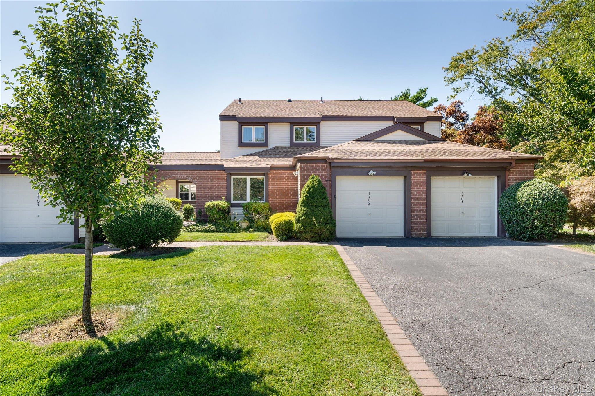1102 Gotham Path – For Sale