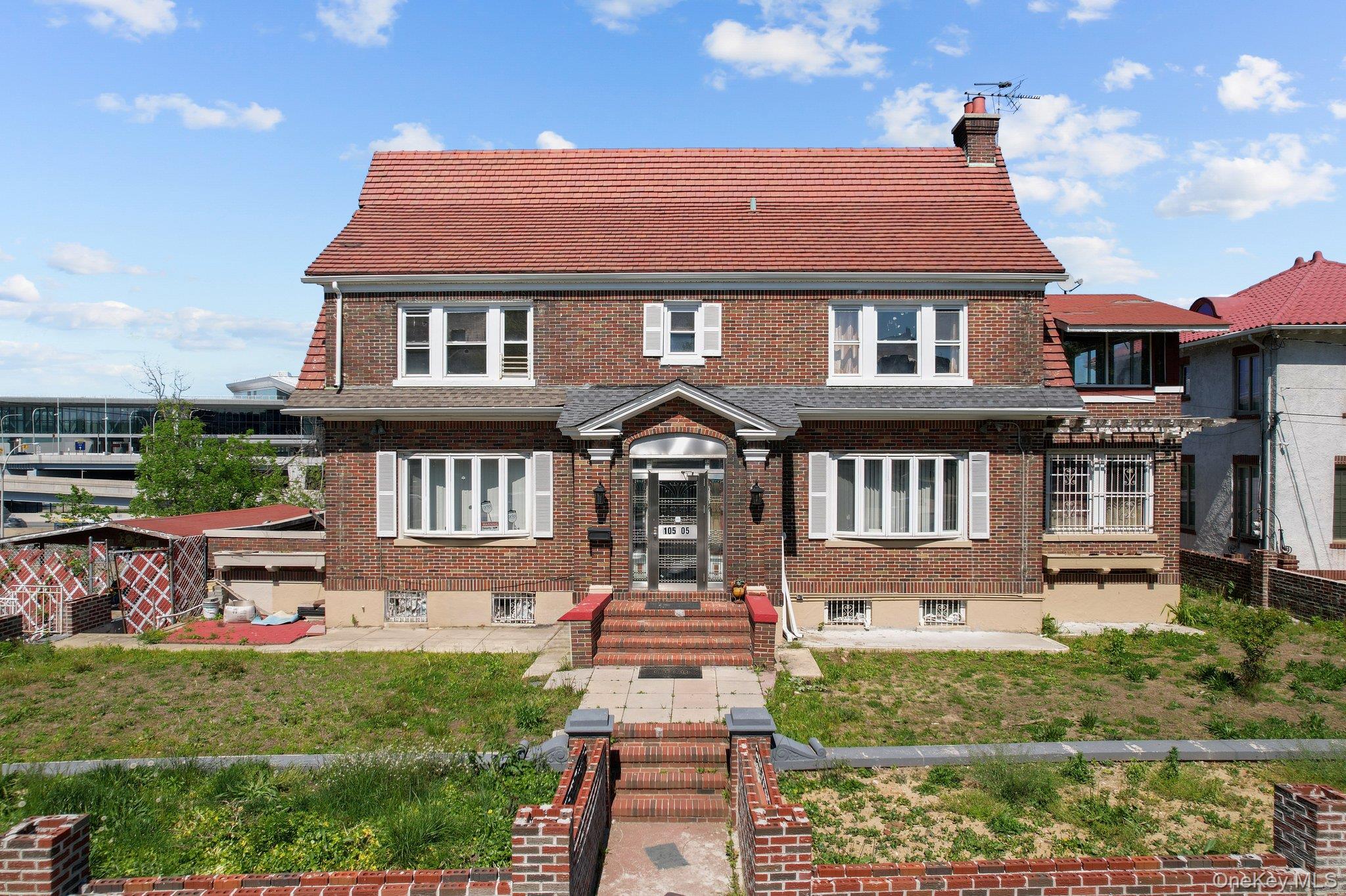 10505 Ditmars Boulevard – For Sale