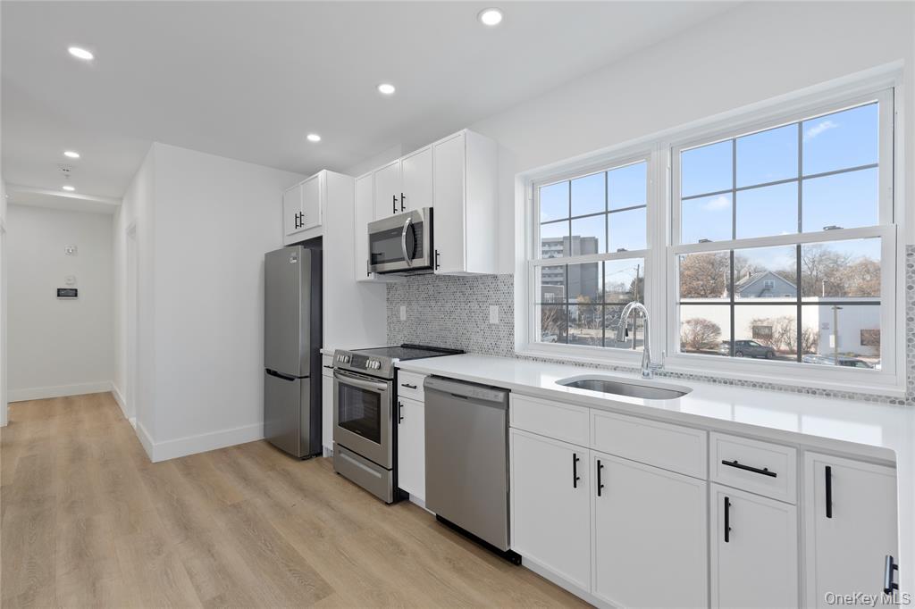 9 Lagrange Avenue, Unit APT 2 photo 5
