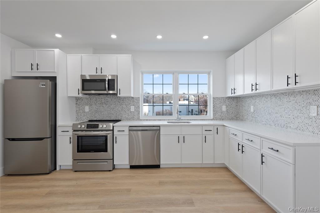 9 Lagrange Avenue, Unit APT 2 photo 3