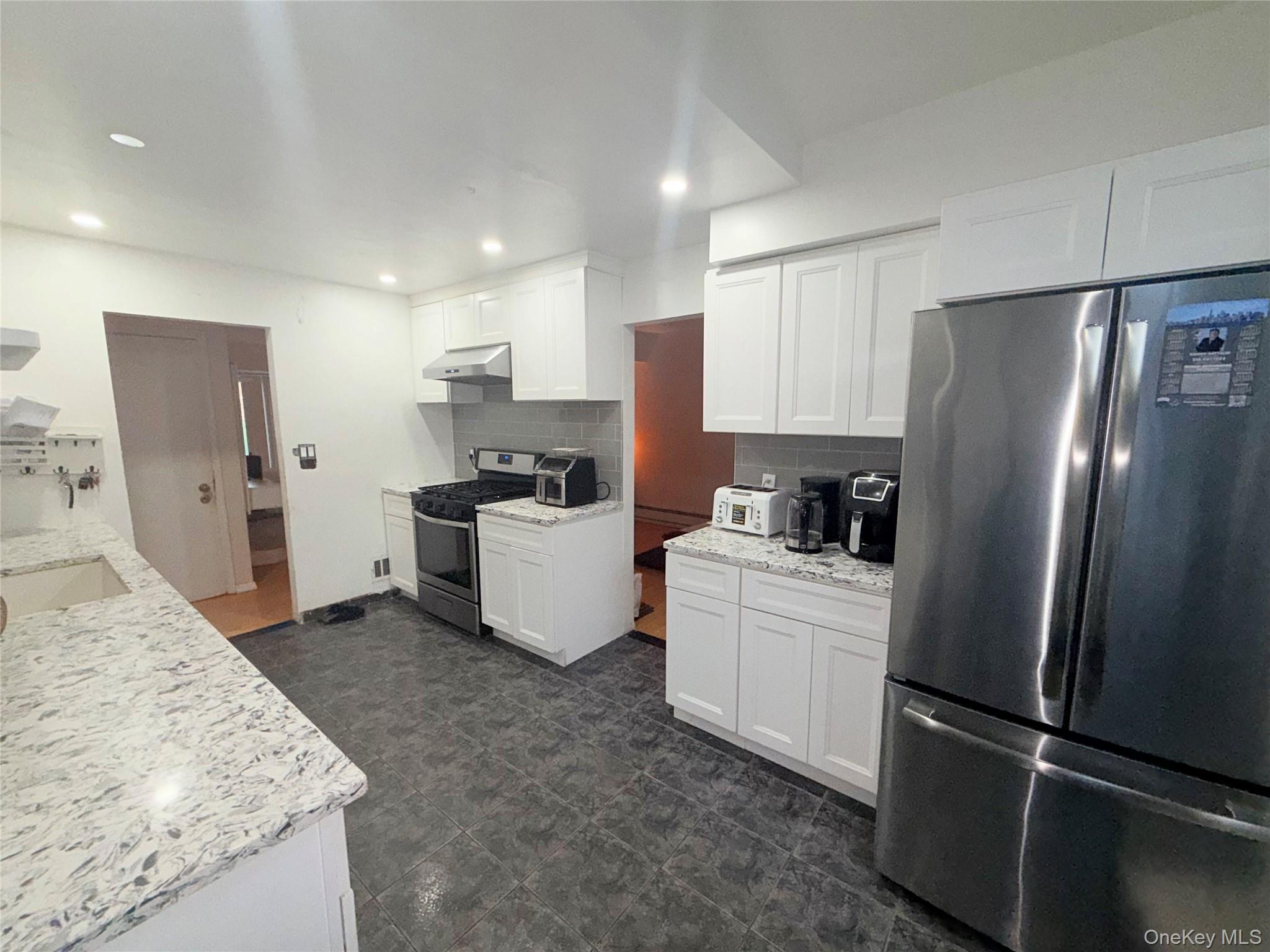 60 Boden Avenue – For Sale photo 7
