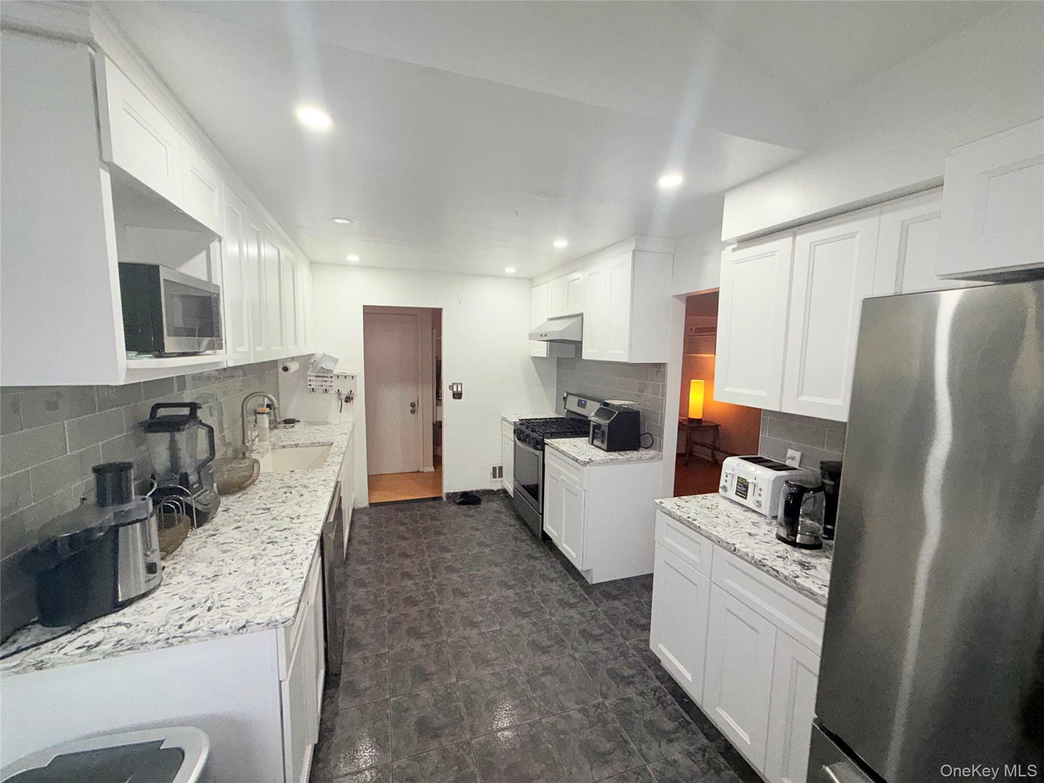 60 Boden Avenue – For Sale photo 6