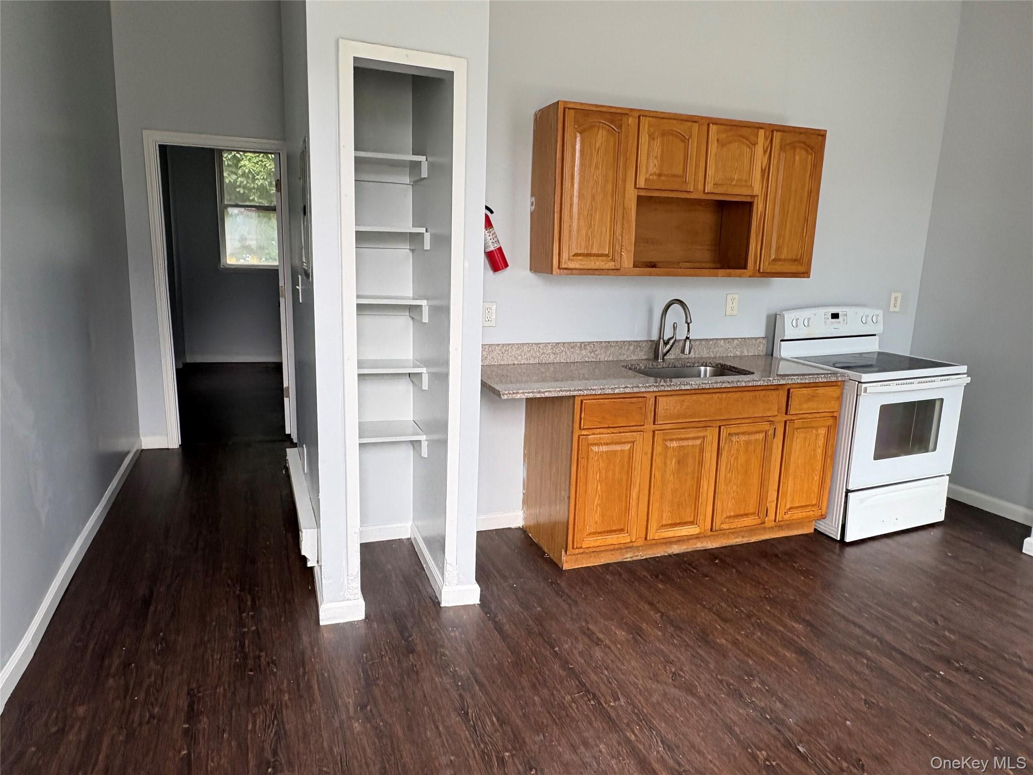 384 Washington Street, Unit 1R photo 2