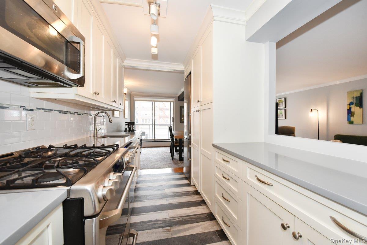 100 Clinton Avenue, Unit 1F photo 4