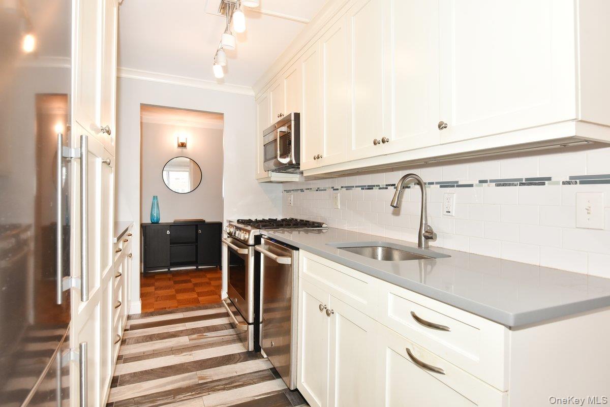 100 Clinton Avenue, Unit 1F photo 6