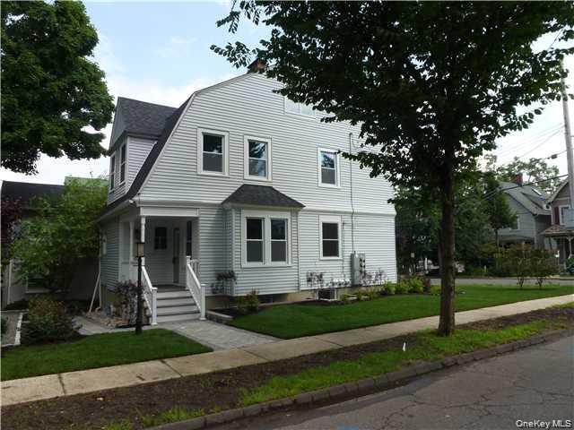 60 Elysian Avenue, Unit 2