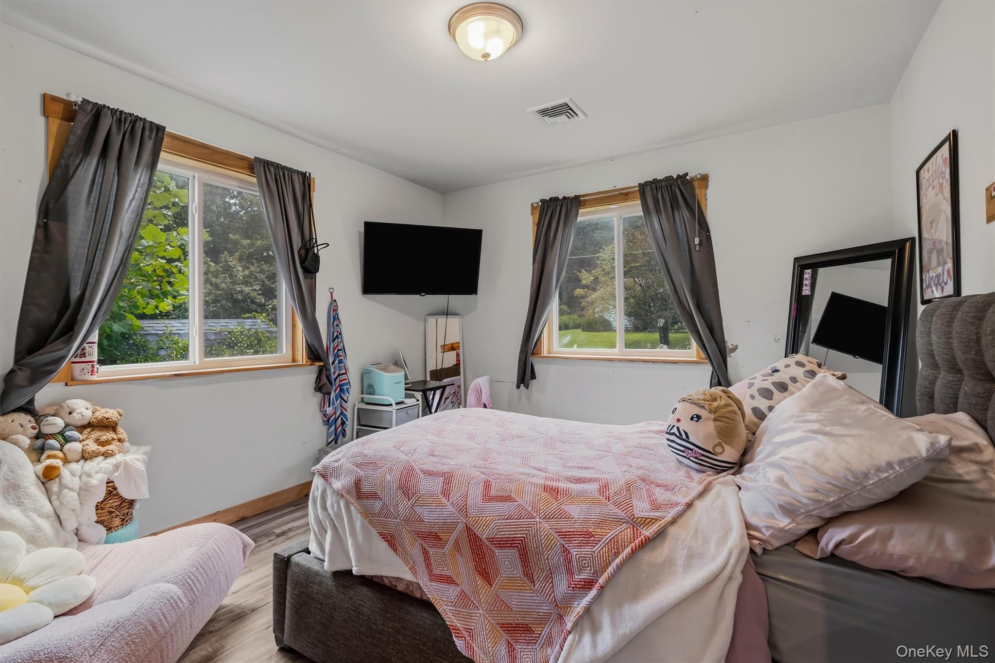 19 Zane Street – For Sale photo 24