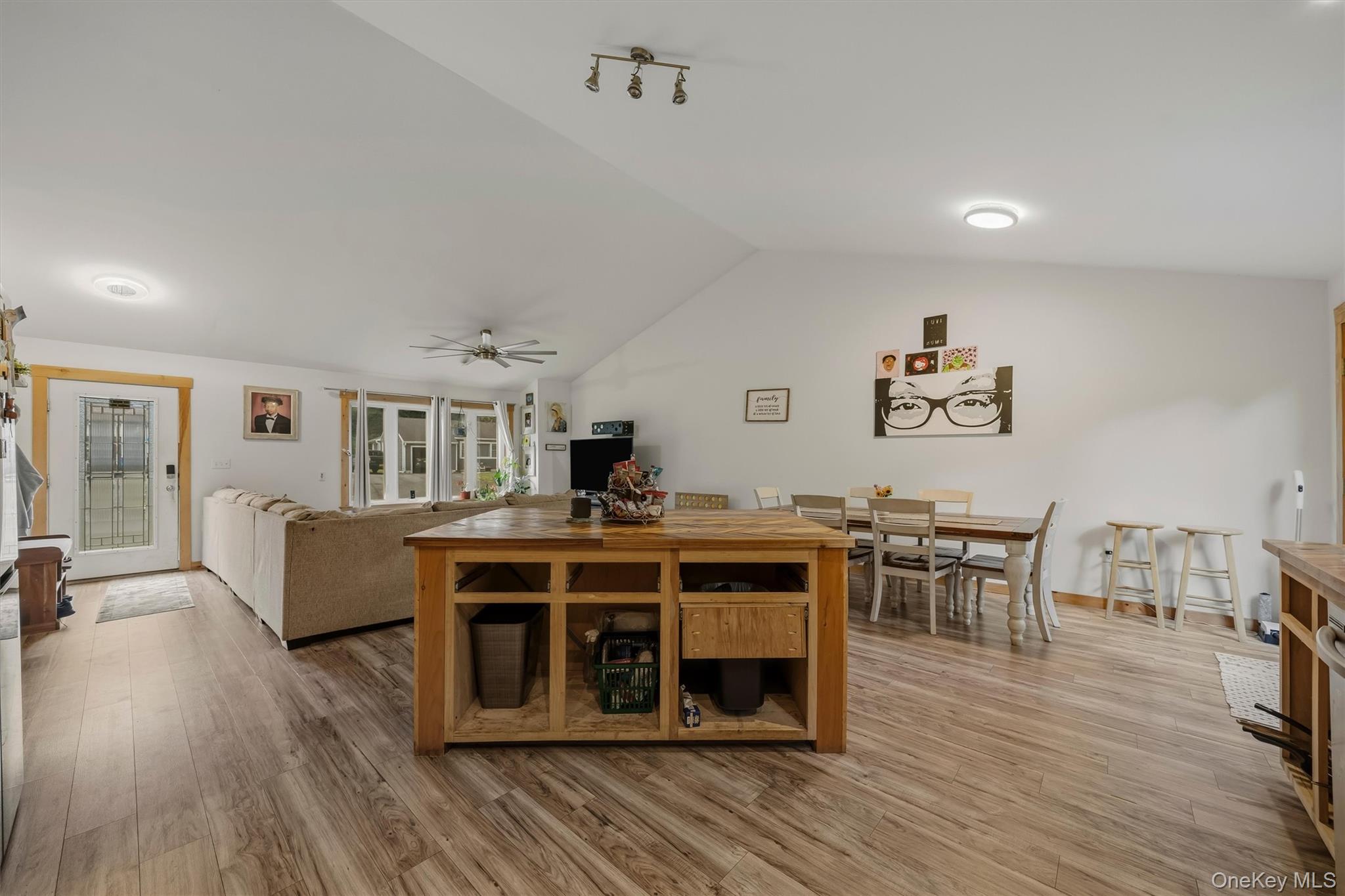 19 Zane Street – For Sale photo 17