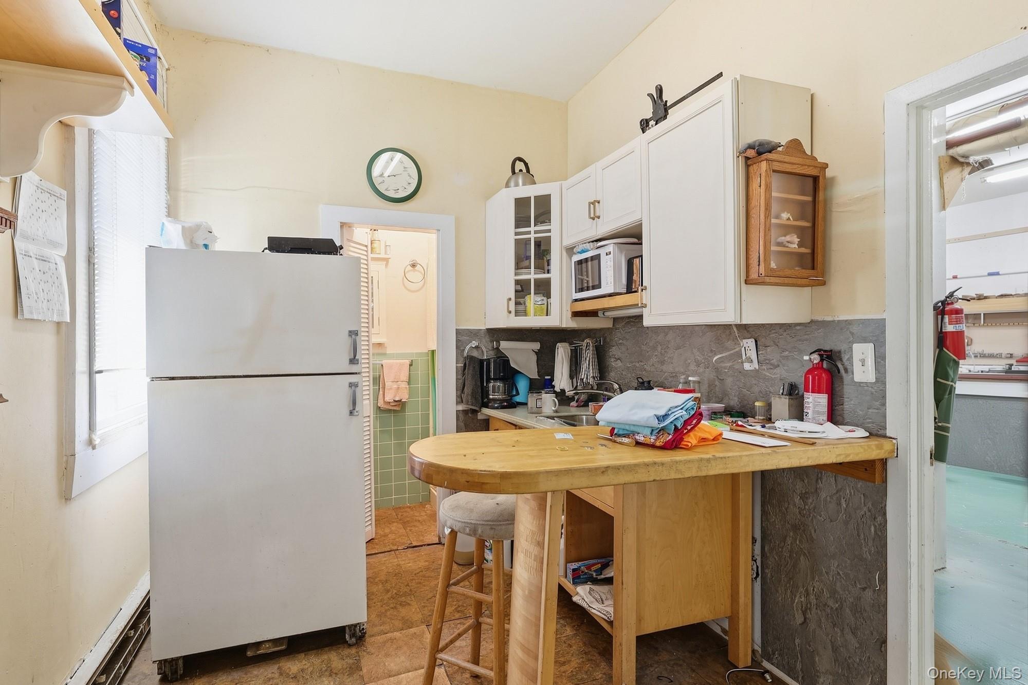 74 W Hoffman Avenue – For Sale photo 5