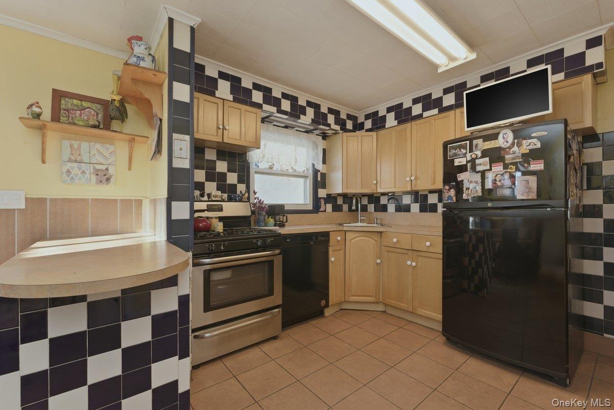 99 Virginia Avenue – For Sale photo 8