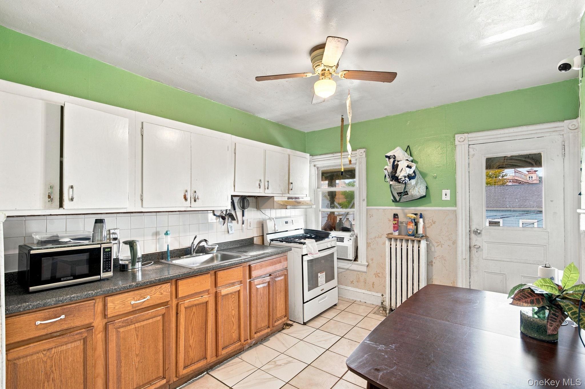 931 2nd Street – For Sale photo 14