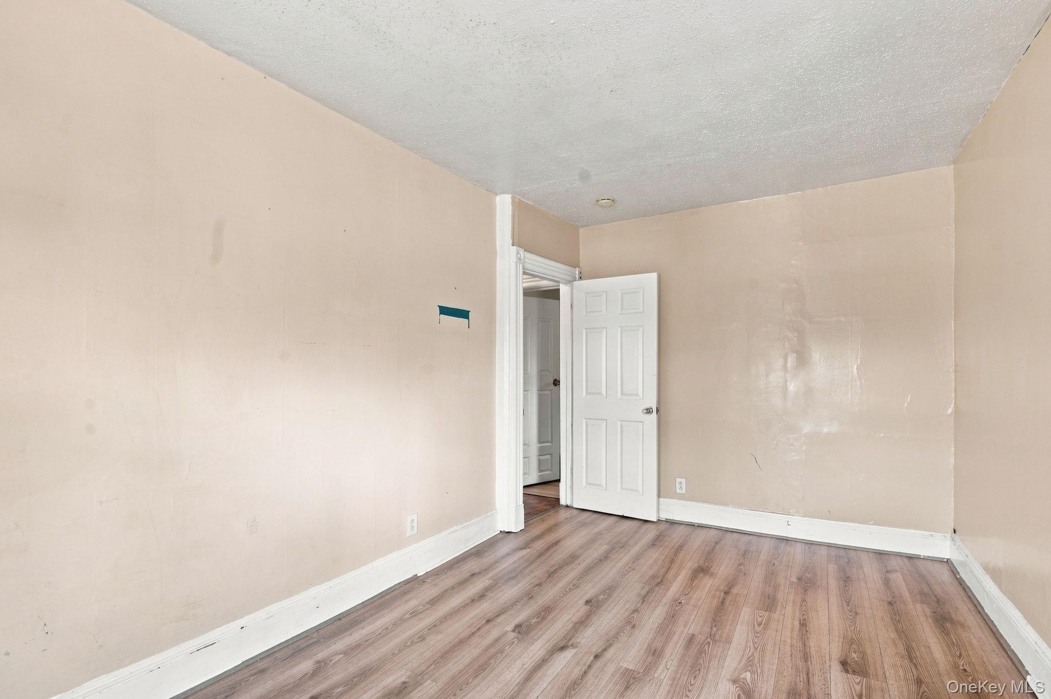 931 2nd Street – For Sale photo 17