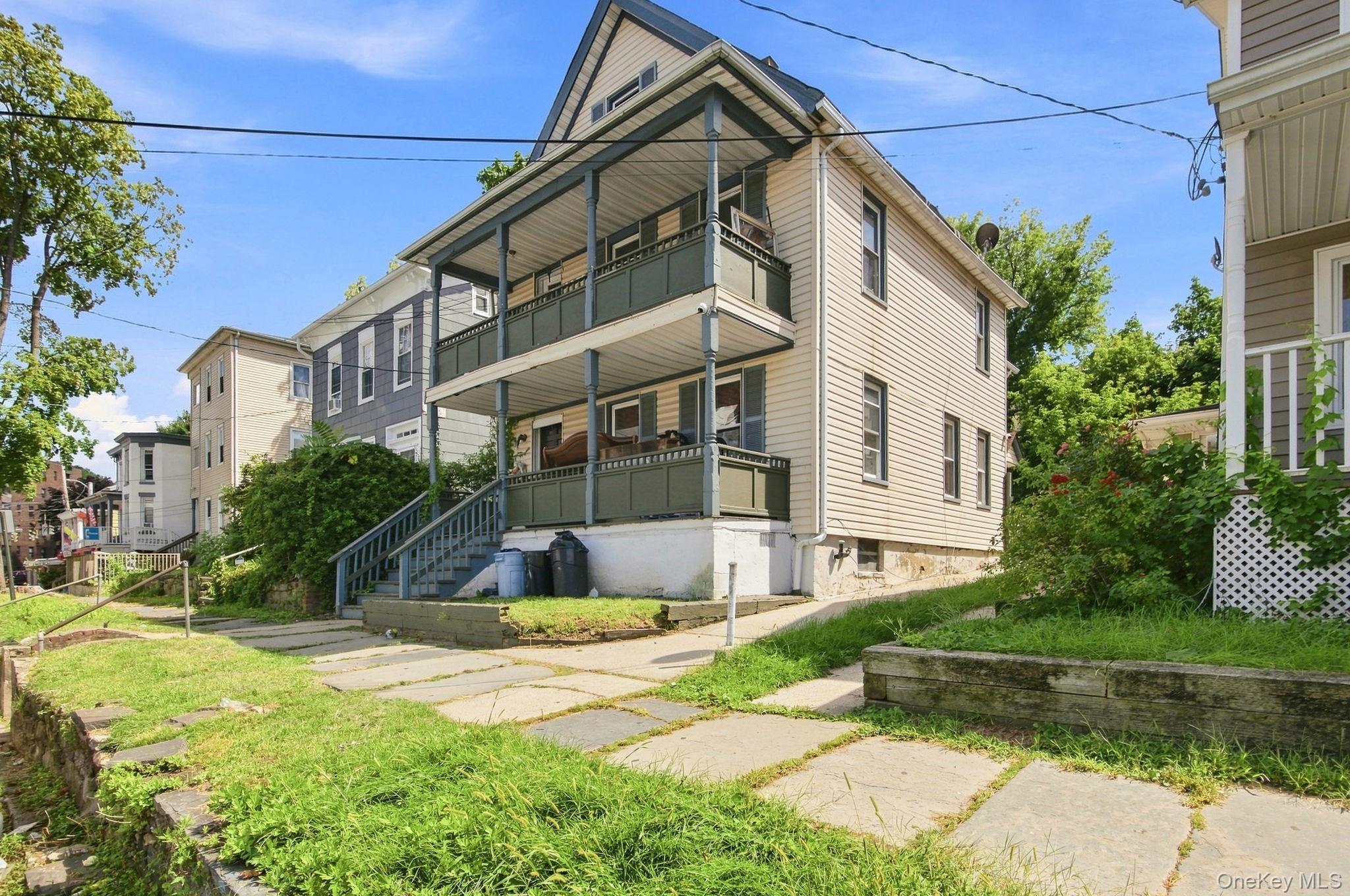 931 2nd Street – For Sale