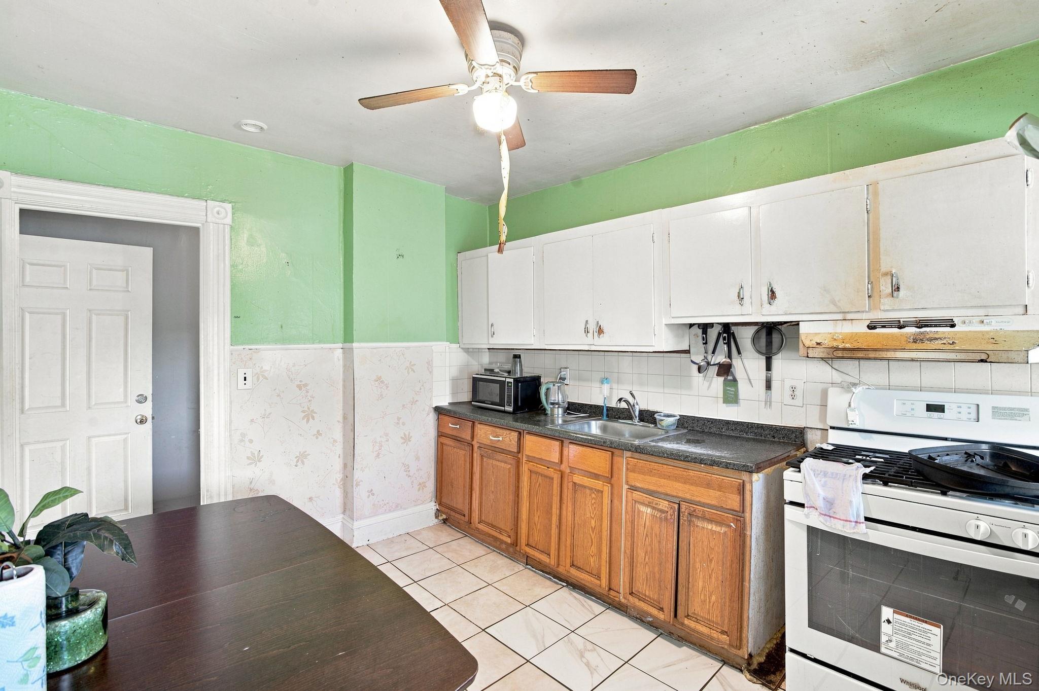 931 2nd Street – For Sale photo 15