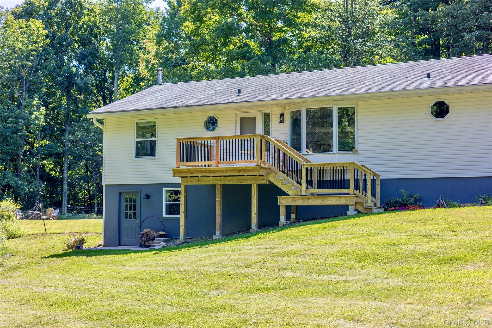 60 Briarwood Lane – For Sale photo 16