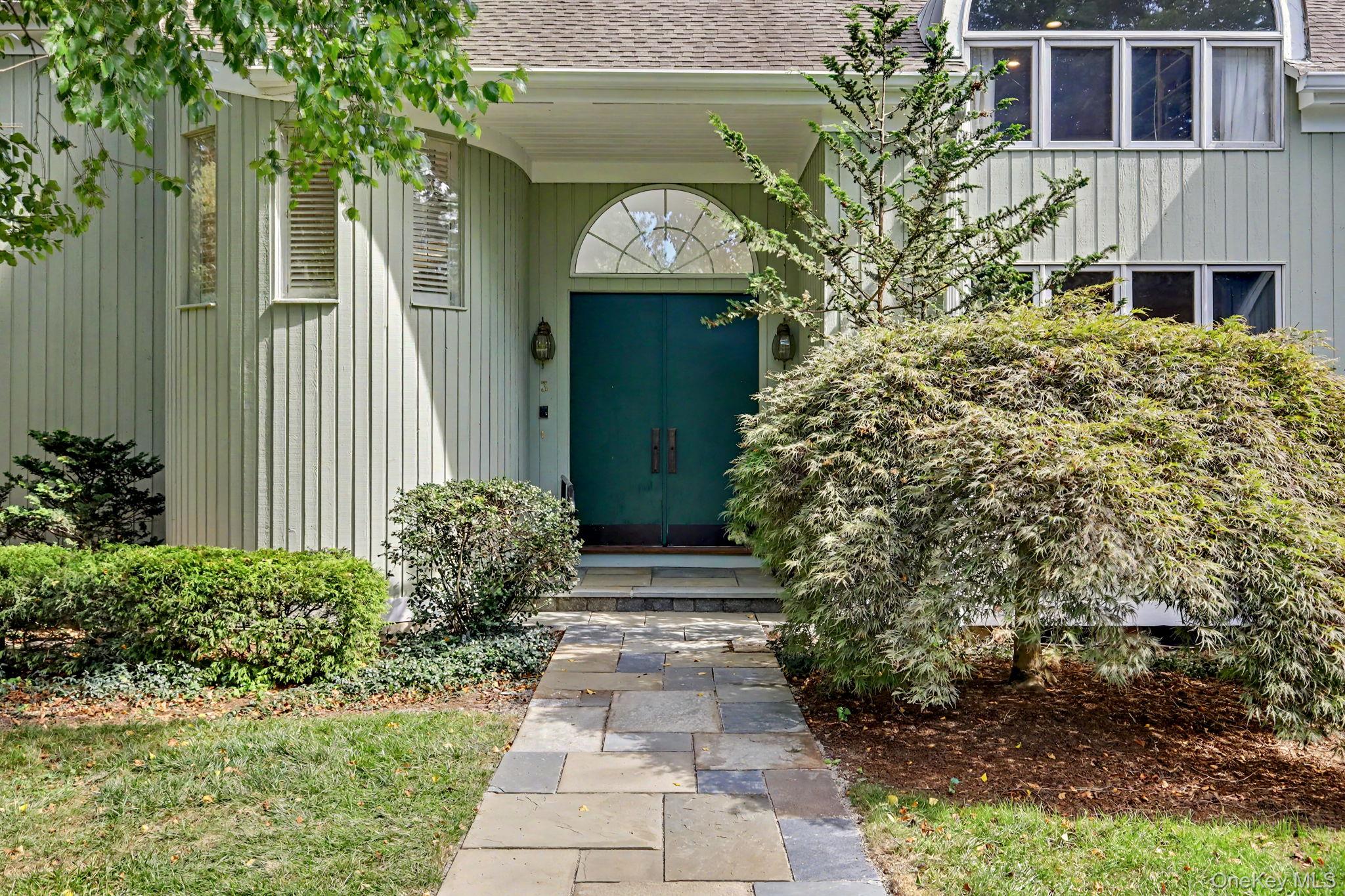 3 Pondview W – For Sale photo 4