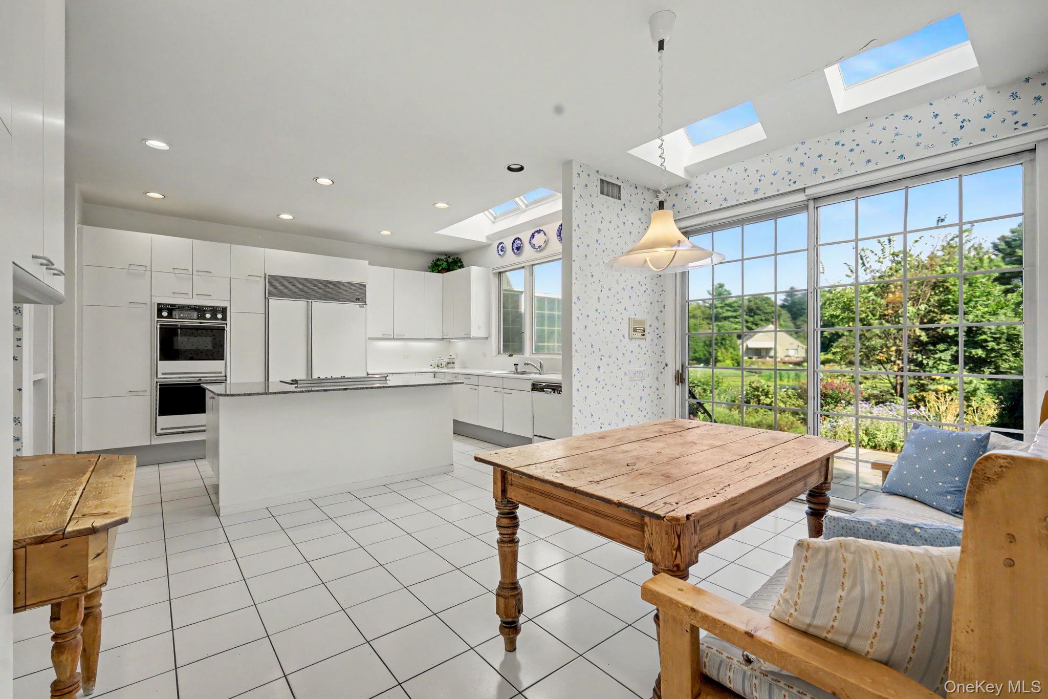 3 Pondview W – For Sale photo 20