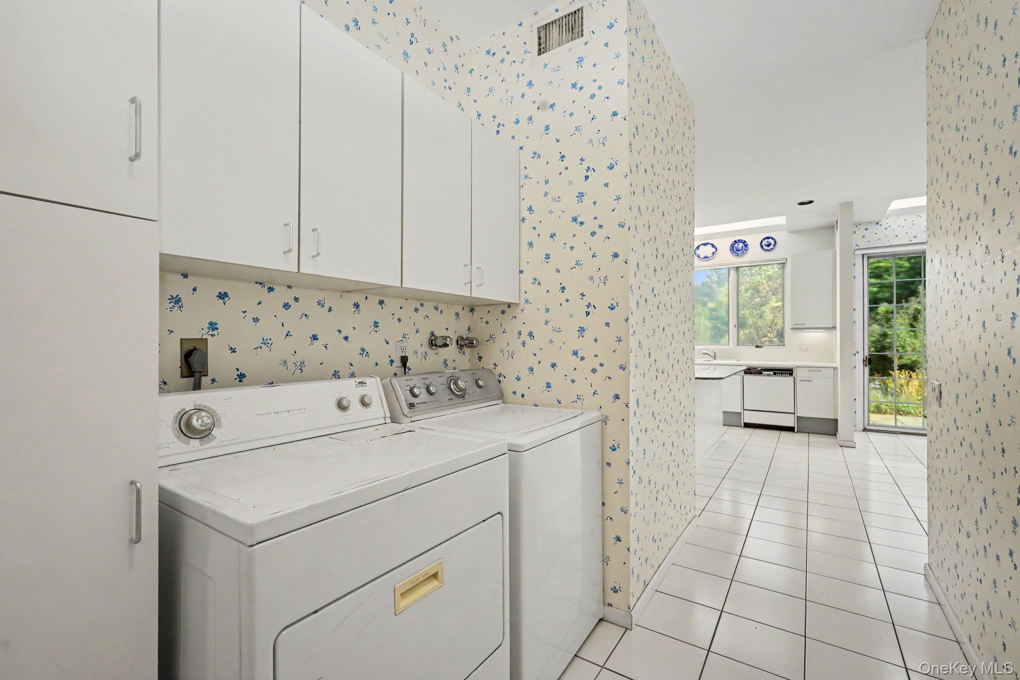 3 Pondview W – For Sale photo 23